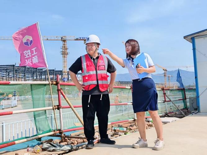 战高温,保畅通!河南移动通信卫士无惧"烤"验"汗"卫夏日清凉