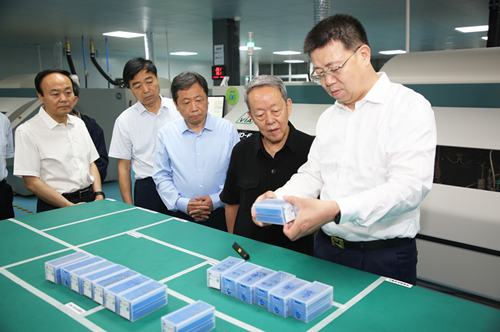 全国人大华侨委来我市调研工作